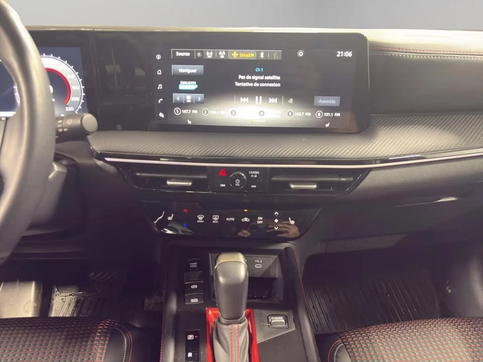 2025 Nissan Kicks - Image 13 of 19