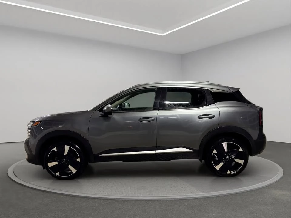 2025 Nissan Kicks - Image 3 of 19