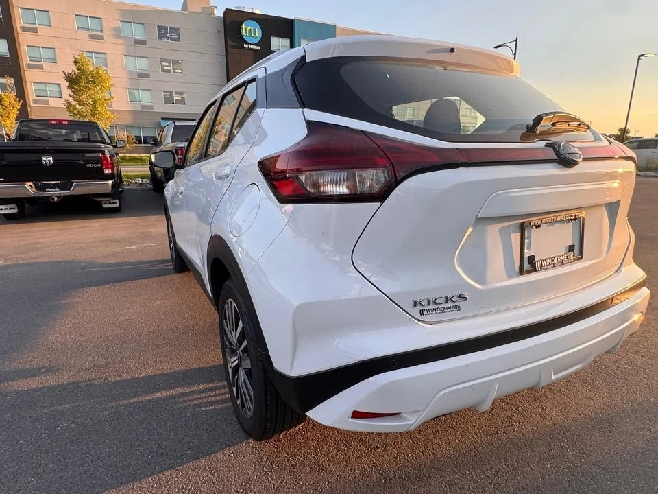 2025 Nissan Kicks - Image 4 of 5