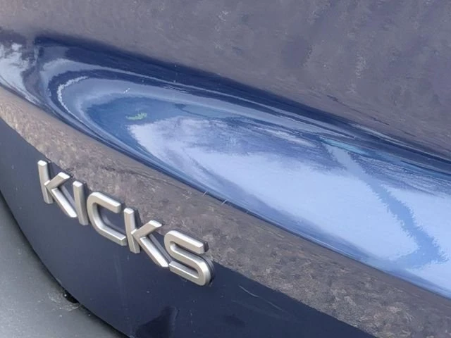 2025 Nissan Kicks - Image 10 of 20