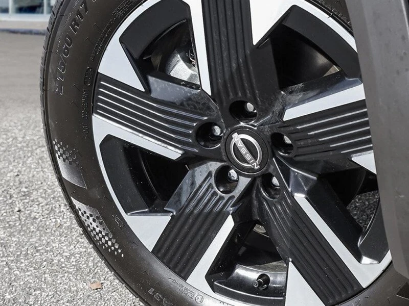 2025 Nissan Kicks - Image 8 of 20
