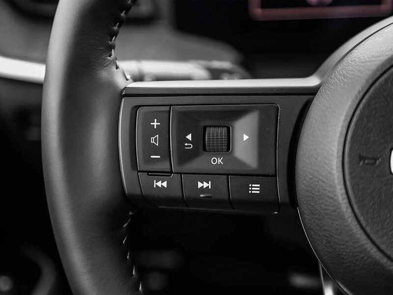 2025 Nissan Kicks - Image 15 of 20