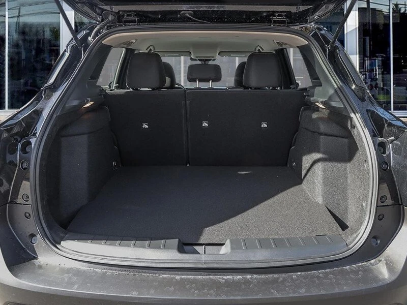 2025 Nissan Kicks - Image 7 of 20