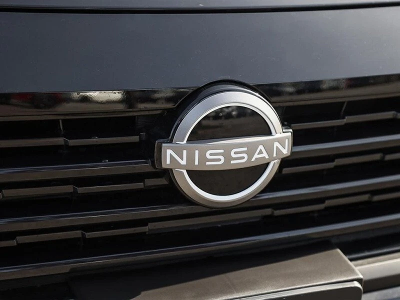 2025 Nissan Kicks - Image 9 of 20
