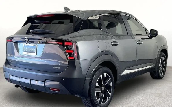 2025 Nissan Kicks - Image 4 of 12