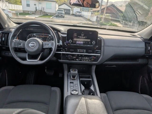 2025 Nissan Pathfinder 5th Gen - Image 6 of 7
