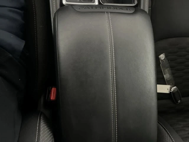 2025 Nissan Pathfinder 5th Gen - Image 20 of 20