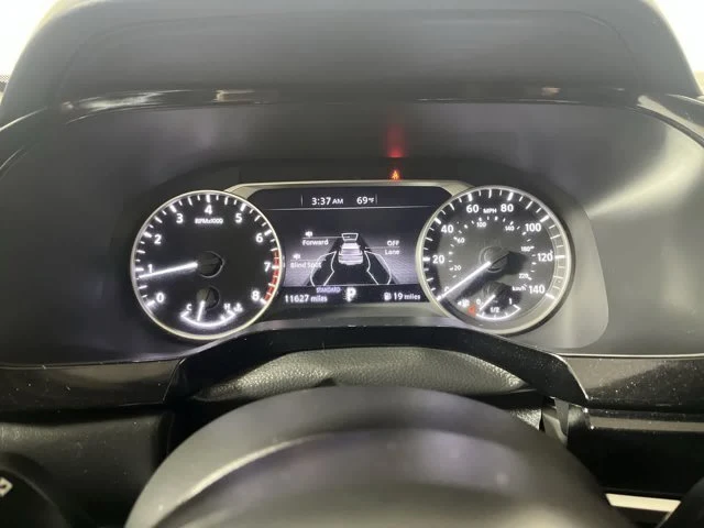 2025 Nissan Pathfinder 5th Gen - Image 15 of 20