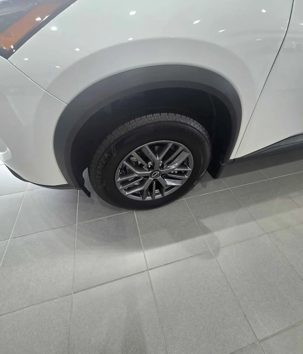 2025 Nissan Rogue - Image 3 of 14