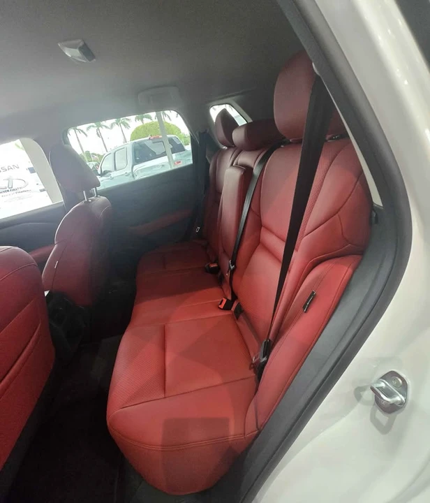 2025 Nissan Rogue - Image 14 of 14