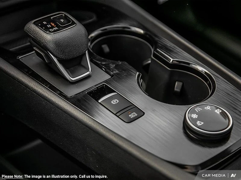 2025 Nissan Rogue - Image 12 of 20