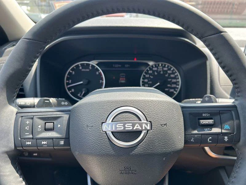 2025 Nissan Rogue - Image 10 of 10