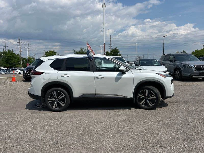 2025 Nissan Rogue - Image 3 of 10