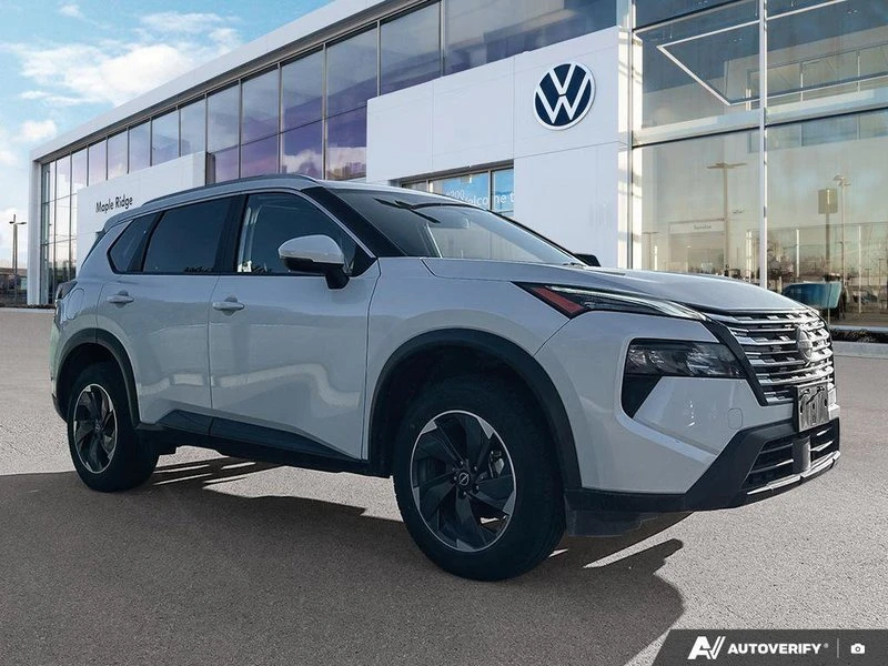 2025 Nissan Rogue - Image 7 of 20