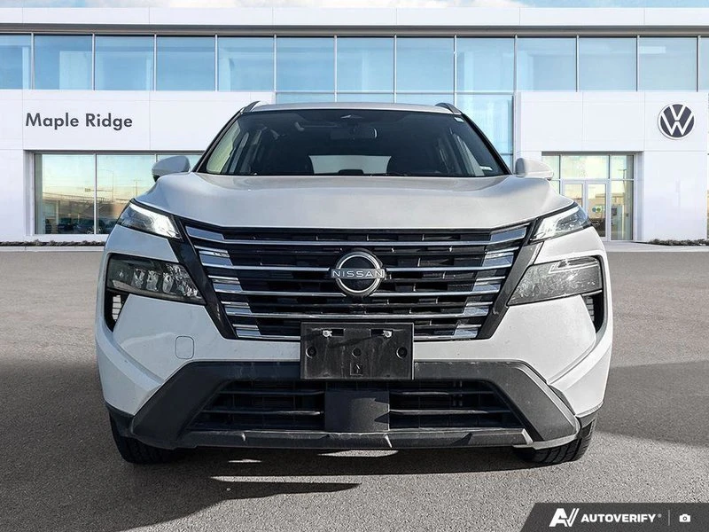 2025 Nissan Rogue - Image 8 of 20