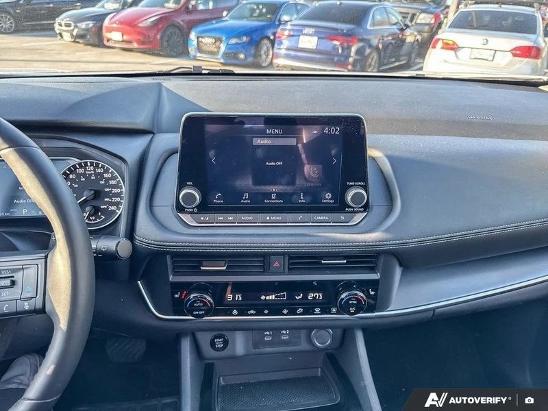 2025 Nissan Rogue - Image 12 of 20