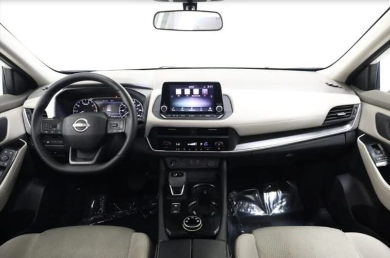 2025 Nissan Rogue - Image 6 of 13