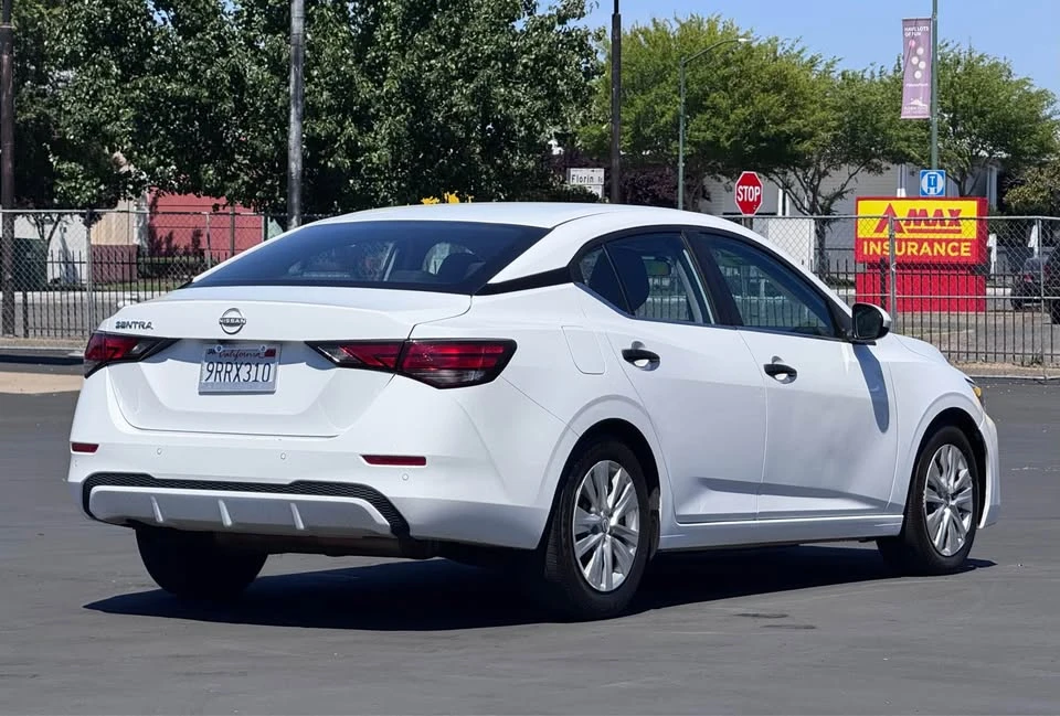 2025 Nissan Sentra 8th Gen - Image 8 of 15