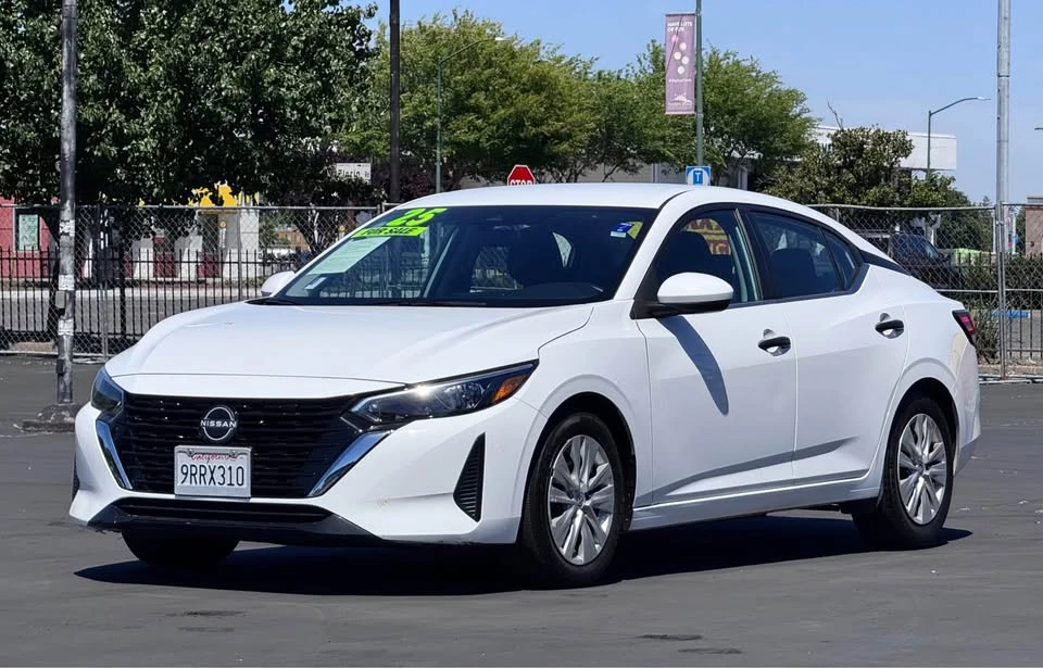2025 Nissan Sentra 8th Gen - Image 5 of 15