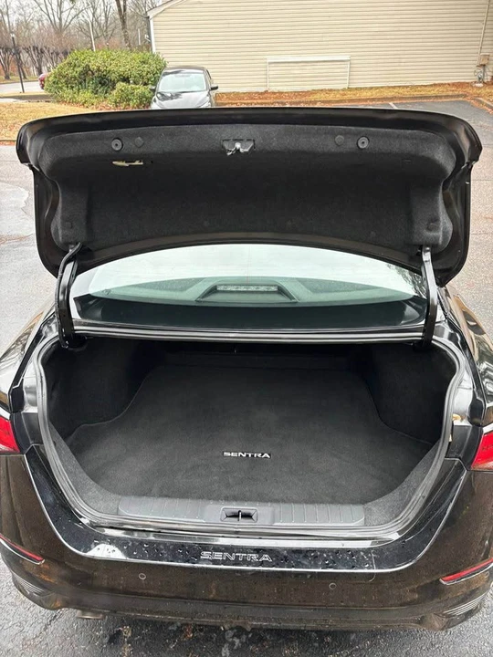 2025 Nissan Sentra 8th Gen - Image 11 of 15