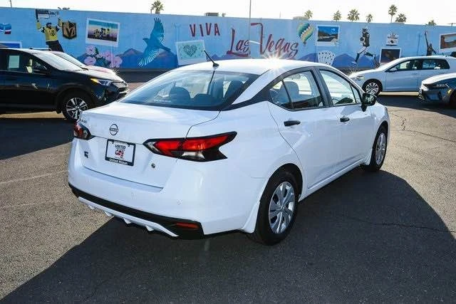 2025 Nissan Versa - Image 5 of 9