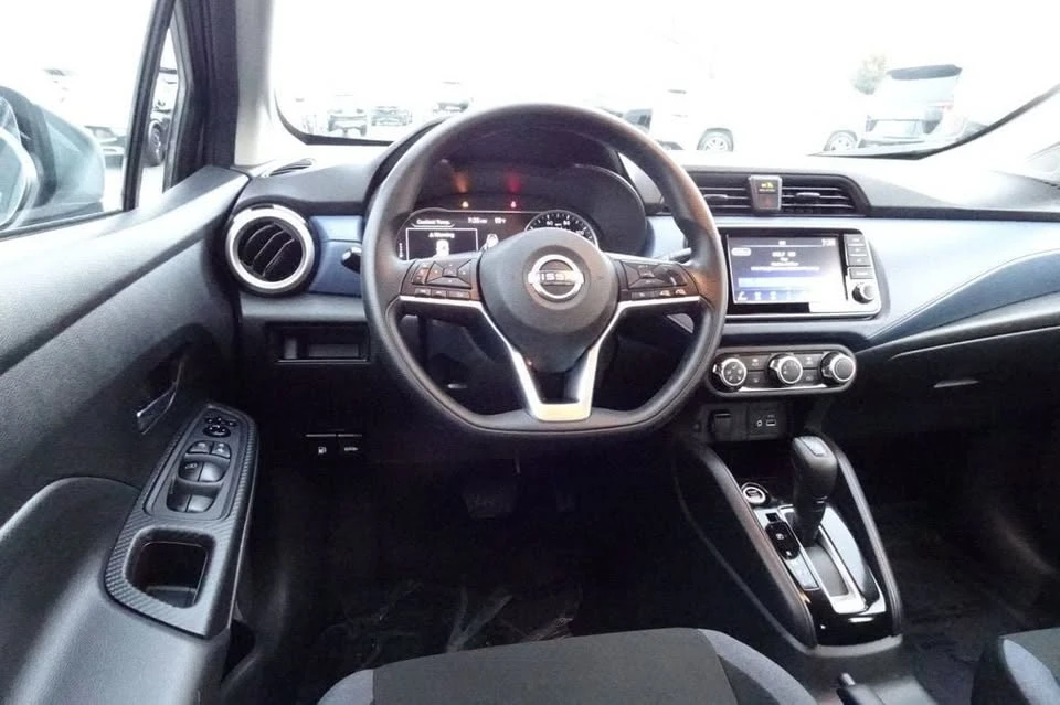 2025 Nissan Versa - Image 13 of 17