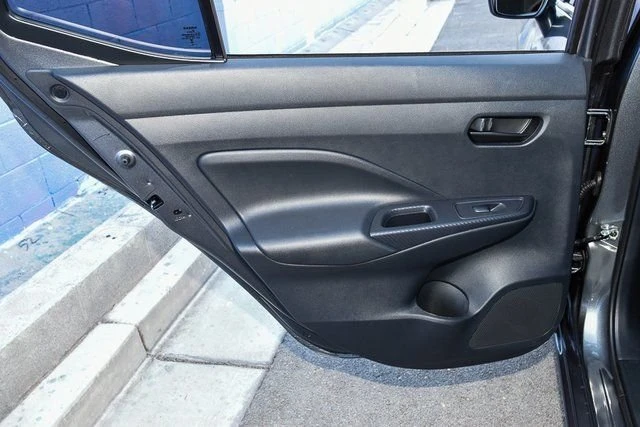 2025 Nissan Versa - Image 18 of 20