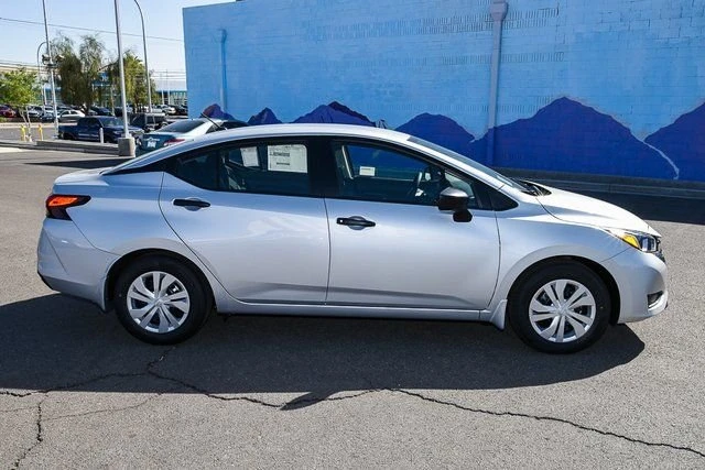 2025 Nissan Versa - Image 7 of 20
