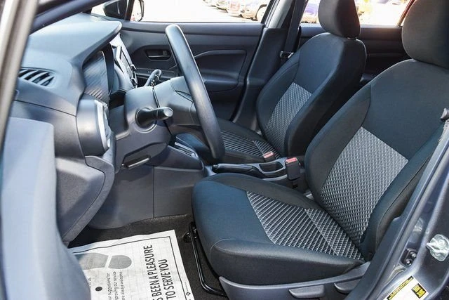 2025 Nissan Versa - Image 17 of 20