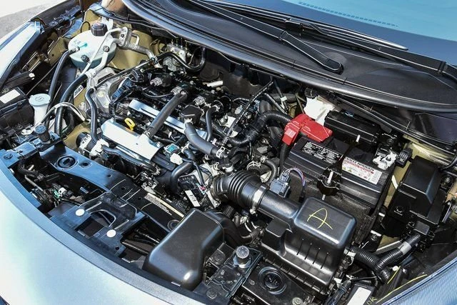 2025 Nissan Versa - Image 13 of 20