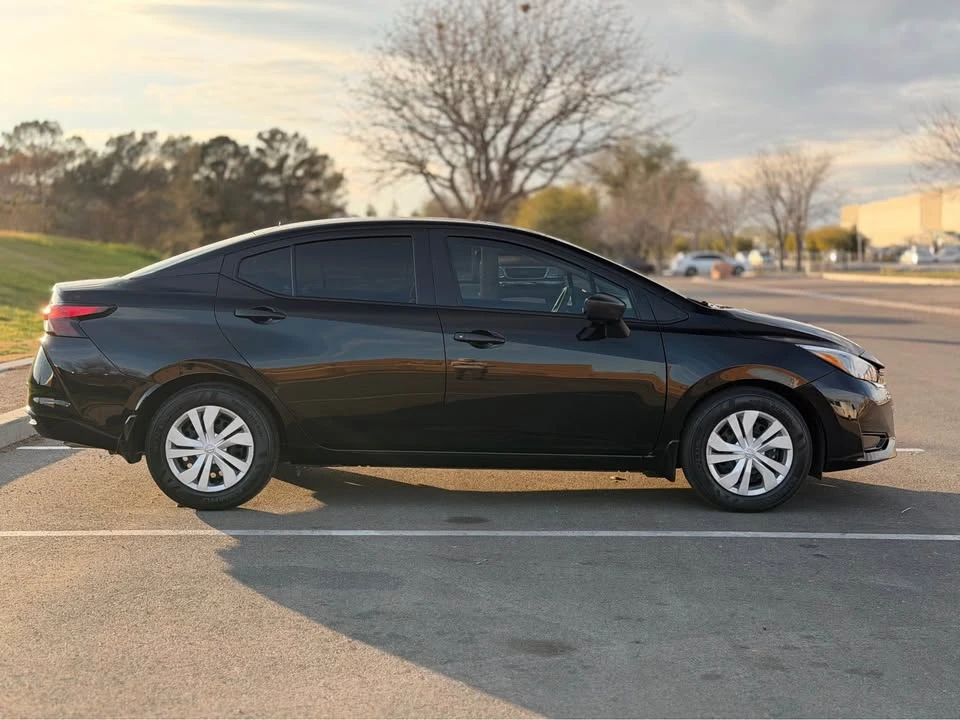 2025 Nissan Versa - Image 7 of 11