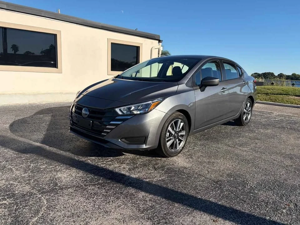 2025 Nissan Versa - Image 2 of 11