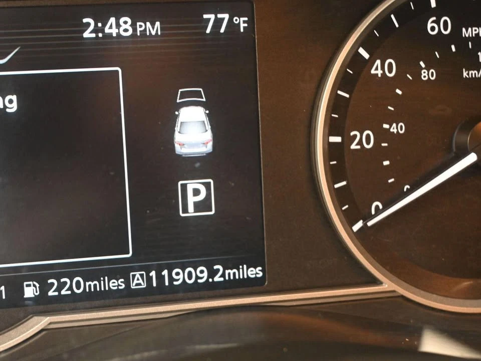 2025 Nissan Versa - Image 3 of 19