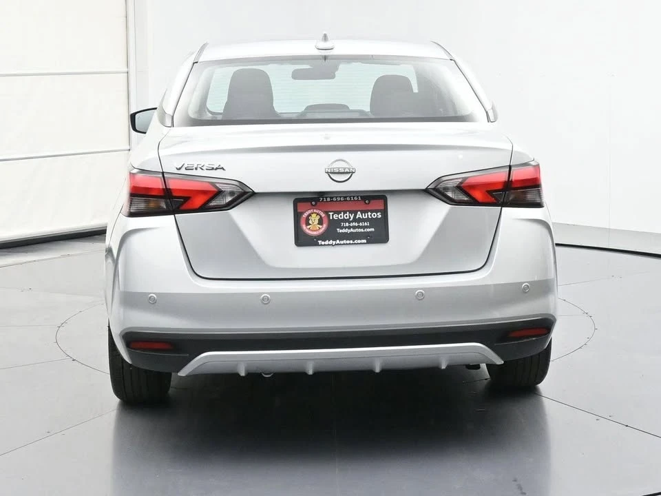 2025 Nissan Versa - Image 16 of 19