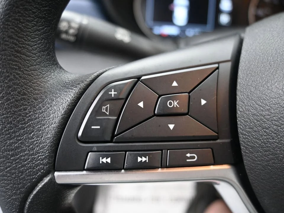 2025 Nissan Versa - Image 6 of 19