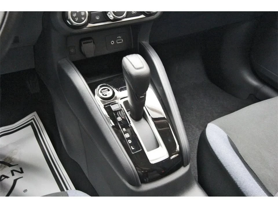 2025 Nissan Versa - Image 19 of 20