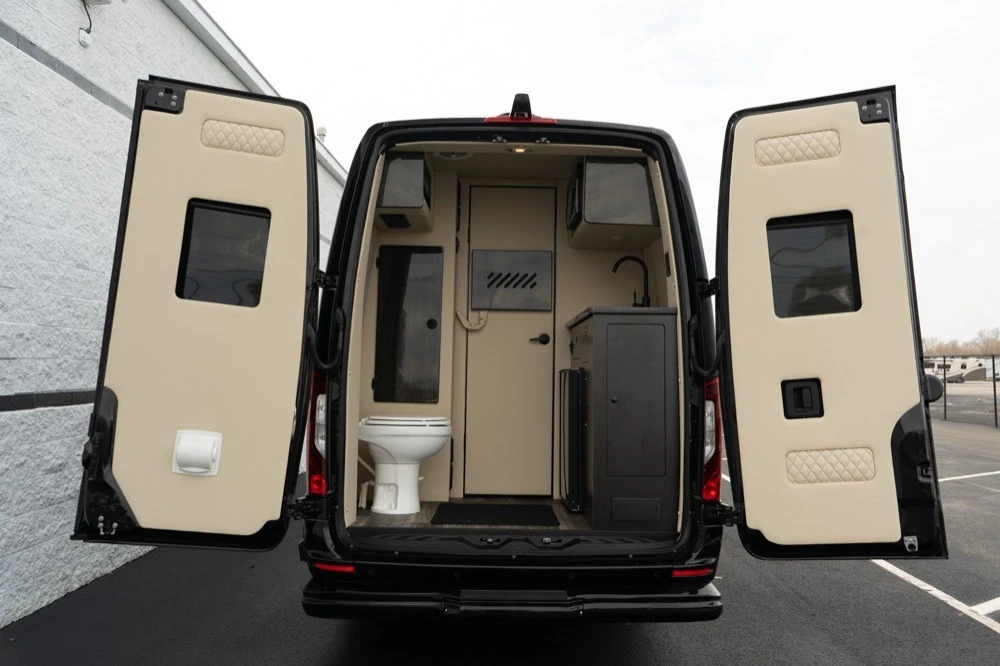 2025 Mercedes-Benz VS30 Sprinter - Image 7 of 9