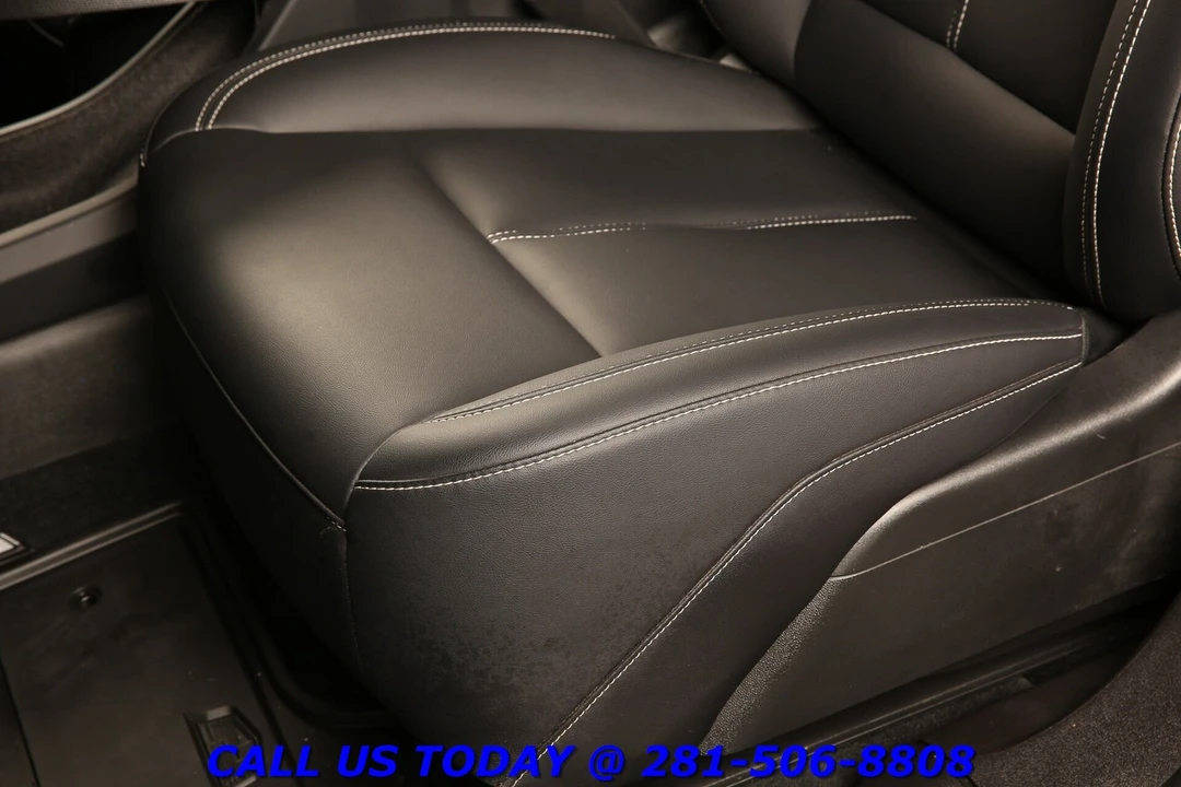 2025 Cadillac Optiq - Image 14 of 24