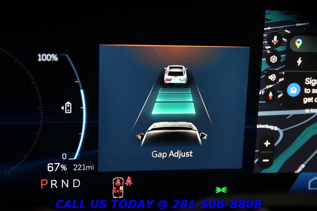 2025 Cadillac Optiq - Image 17 of 24