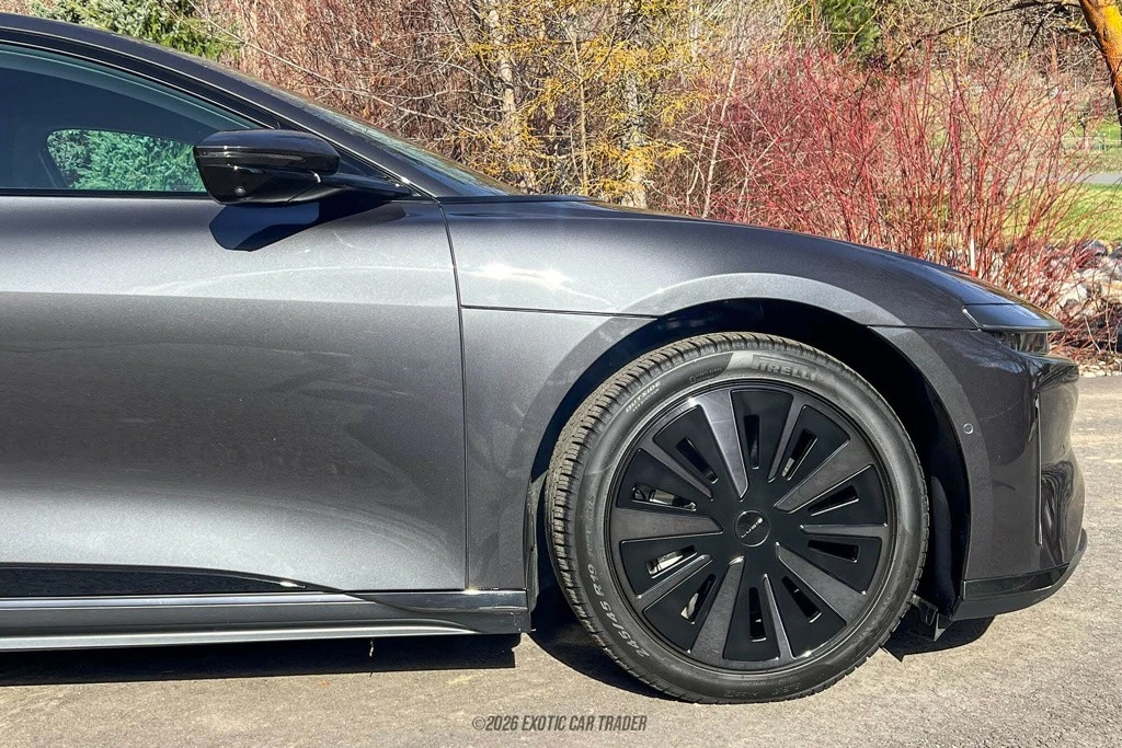 2025 Lucid Air - Image 11 of 12