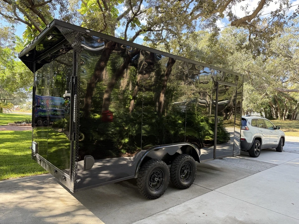 2025 - Image 2 of 14