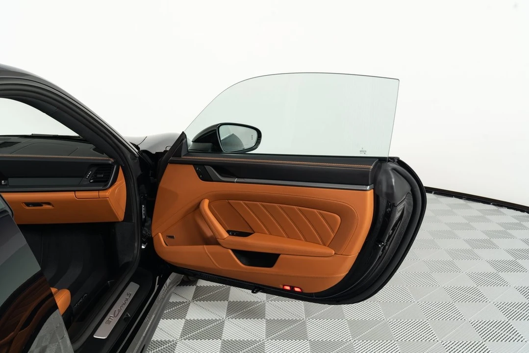 2025 Porsche 992 Carrera S - Image 14 of 21