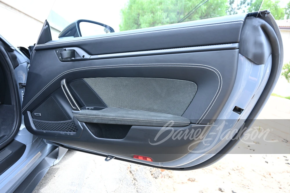 2025 Porsche 992 GT3 RS - Image 13 of 31