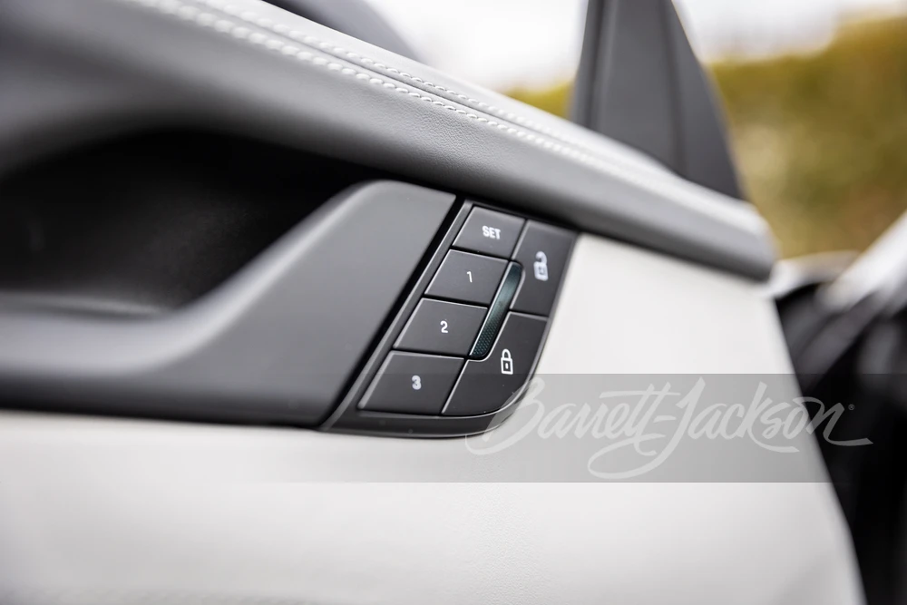 2025 Porsche 992 Targa 4 GTS - Image 18 of 31