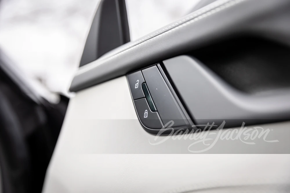 2025 Porsche 992 Targa 4 GTS - Image 25 of 31