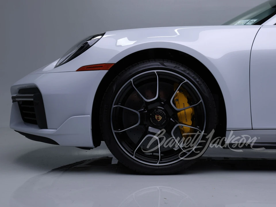 2025 Porsche 992 Turbo S - Image 7 of 31