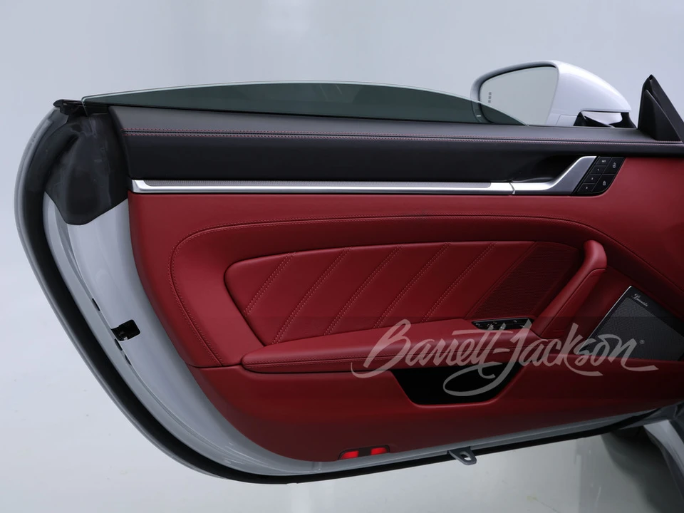 2025 Porsche 992 Turbo S - Image 11 of 31