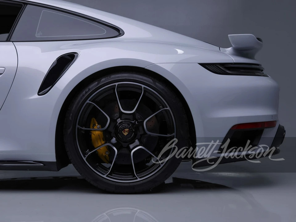 2025 Porsche 992 Turbo S - Image 17 of 31