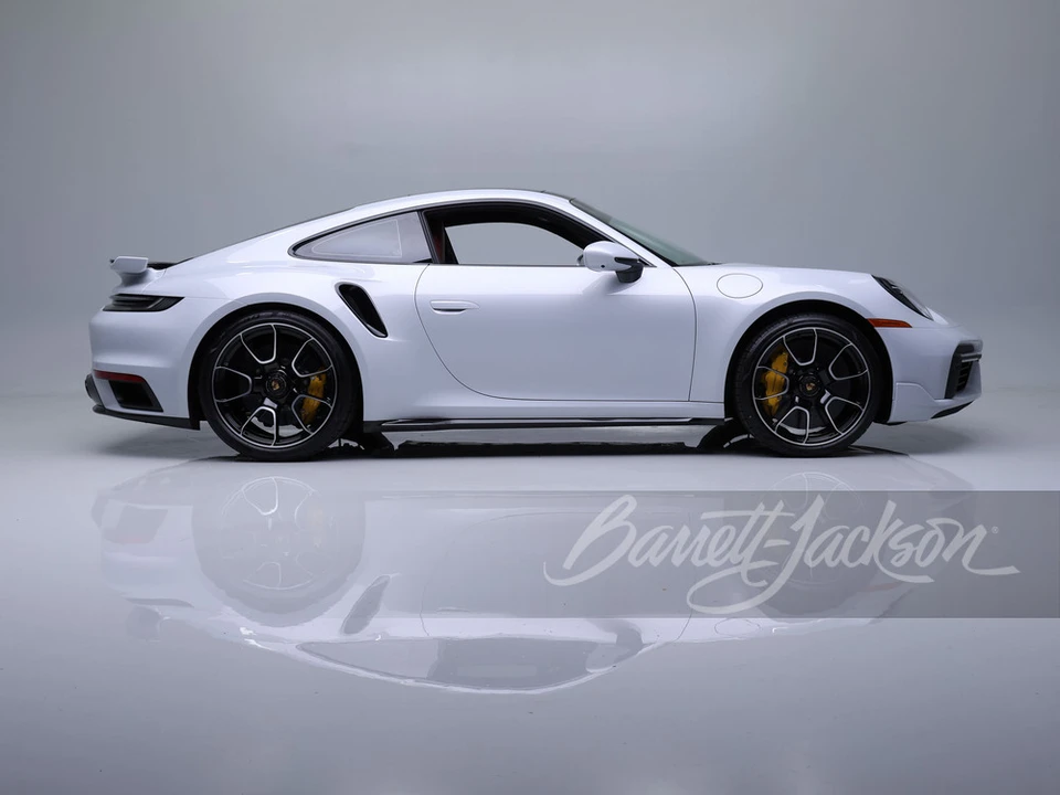 2025 Porsche 992 Turbo S - Image 5 of 31