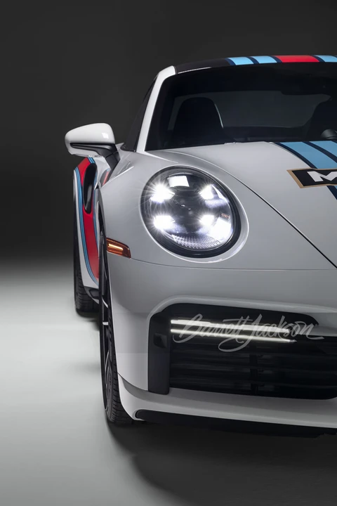2025 Porsche 992 Turbo S - Image 10 of 18